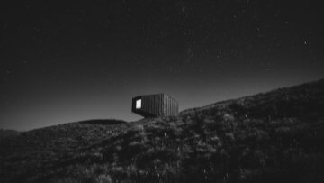 Knowledge Graph Augmented Generation (K-GAG): un approccio deterministico alla generazione aumentata tramite Knowledge Graph e Wikidata